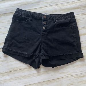 Mudd flx stretch size 13 black shortie shorts